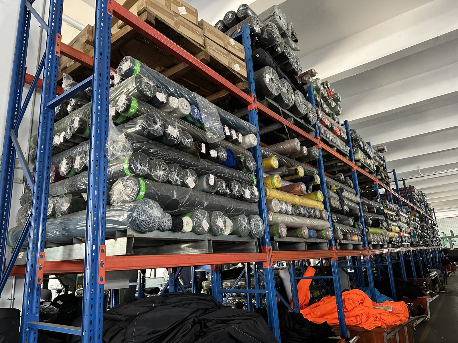 Finished fabric warehouse